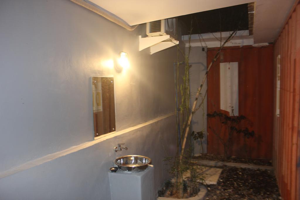 Kubu Container Hotel Uluwatu  Bagian luar foto