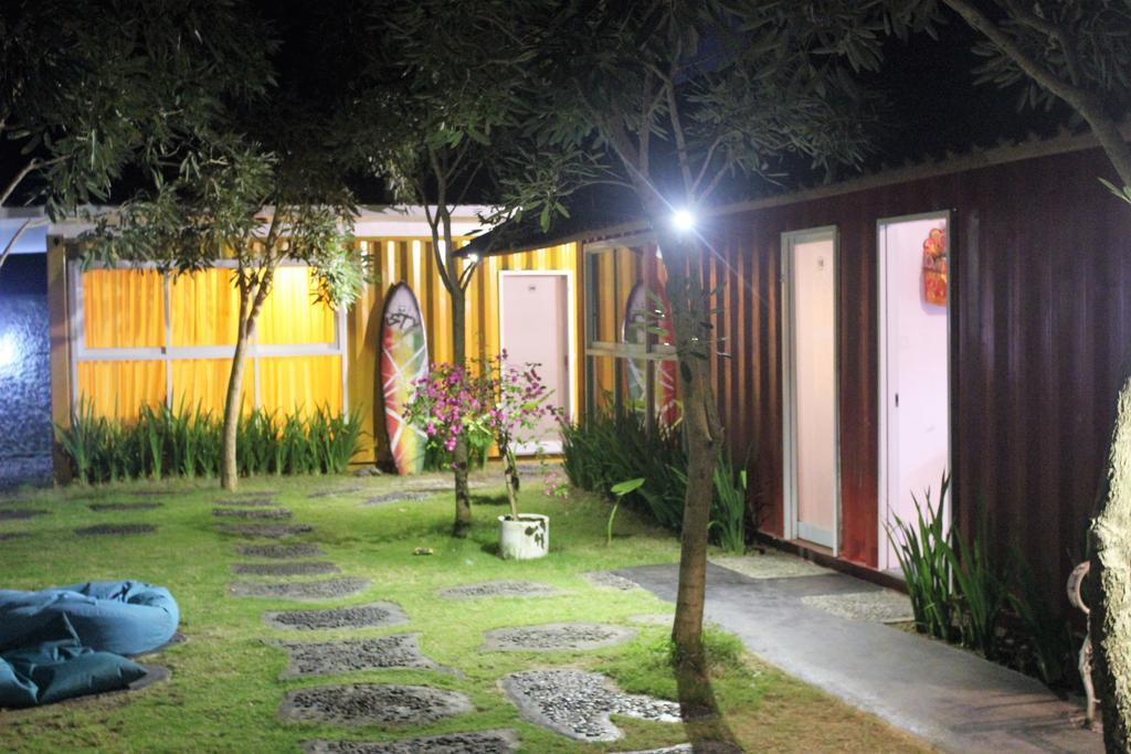 Kubu Container Hotel Uluwatu  Bagian luar foto