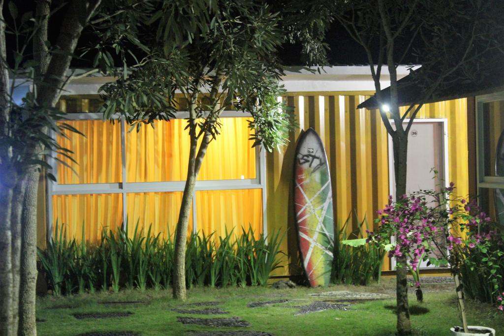 Kubu Container Hotel Uluwatu  Bagian luar foto